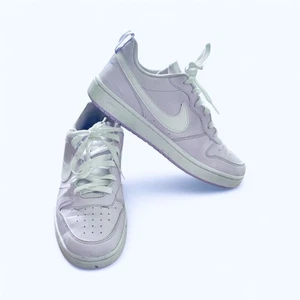 Nike Kinder Jugend Court Borough Recraft Schuhe 500 Flieder 6 Lila Sneaker Running  - Bild 1 von 10