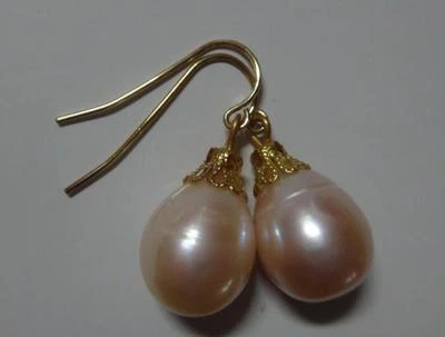 A PAIR of 11x16MM GENUINE NATURAL SOUTH SEA PINK PEARL EARRING - Image 1 of 2