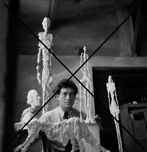 PHOTO DE ALBERTO GIACOMETTI - Bild 1 von 1