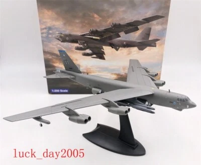 WLTK USAF B-52H Stratofortress Heavy Bomber 1/200 Diecast Aircraft Model - Image 1 of 4