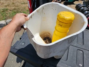 SUPER CHICKEN STYLE FRONT STORAGE CONTAINER JET SKI BIN FIRE EXTINGUISHER HOLDER - Bild 1 von 4