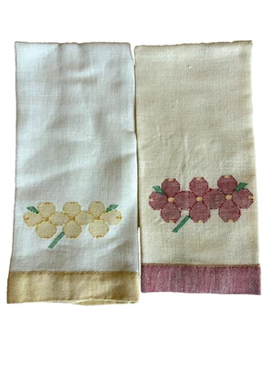 Vintage Fruit Kitchen Tea Towel Farmhouse Yellow Red Flower Bearskin Craft Shop - Image 1 of 4