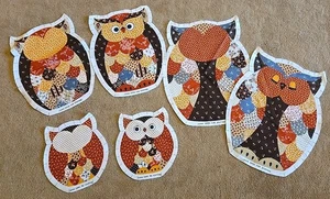 Eulenfamilie 3 Kissen/Stofftiere 70er Jahre Handarbeit vorgeschnitten Stoff Panel sehr selten - Bild 1 von 4