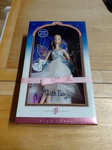 Barbie Collector Zahnfee Puppe - K7942 - Bild 1 von 3
