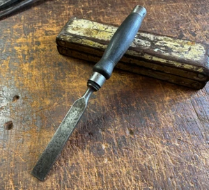 Vintage Titan 3/4" Framing Chisel. Made in Australia. Old Builders Tools - Picture 1 of 10
