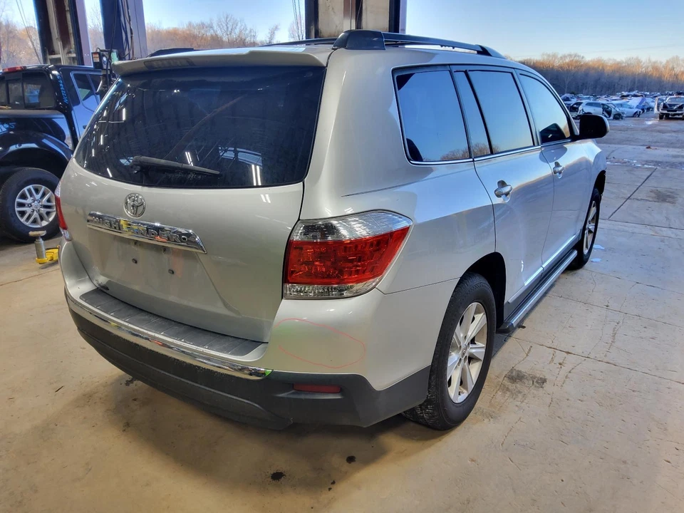 Conjunto de cremallera y piñón usado se adapta a: Toyota Highlander 2013 cremallera eléctrica y piñón Foto 1 de 4