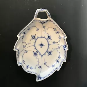 Leaf Shaped Serving Dish. Royal Copenhagen Half Lace. 548. 9" - Bild 1 von 5