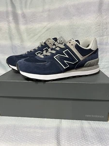 574 Core US 7 WOMENS NEW BALANCE NIB - Picture 1 of 8