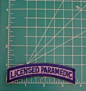 (2) Parche basculante superior paramédico con licencia - REAL en AZUL CLARO NOS - Imagen 1 de 3