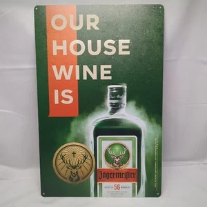 Jägermeister "Unser Haus Wein ist" Blechschild Bar Kneipe Mann Höhle Wand 17"x11" Neu - Bild 1 von 1