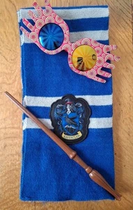 Harry Potter Luna Lovegood Wand Spectrespecs & Ravenclaw Scarf Costume Cosplay - Picture 1 of 1