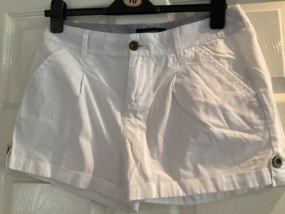 Primark Atmosphere ladies White Polyester & Cotton Shorts with turnups Size 8 - Image 1 of 2