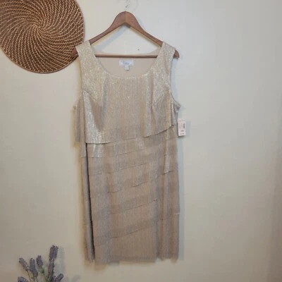 Vestido recto de granero en capas metálico dorado brillante 14 Foto 1 de 4