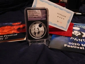 Panda 2 Oz Silber Titan Blue Moon Festival NGC 70 - Bild 1 von 3