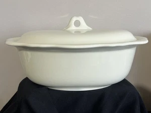 GP Hospitality Collection Gemüseschüssel elfenbeinfarben 1,5 Quart oval bedeckt mit Deckel - Bild 1 von 9