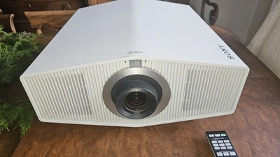 SONY VPL-XW7000ES 4K HDR Laser Projector  - Image 1 of 4