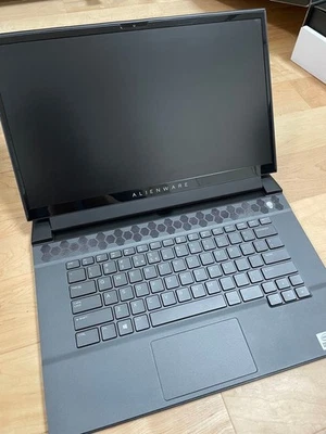 Alienware m15 R4 Gaming Laptop Intel Core i7 16GB 1TB SSD RTX GPU Win 11 - Image 1 of 4