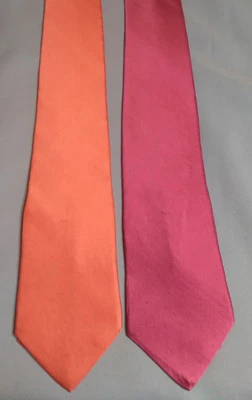 Juego de 2 corbatas Stanford rosa y rosa intenso día en V oficina carrera trabajo profesional.  Foto 1 de 4