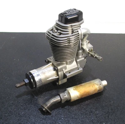 ENYA R120-4C 19.93cc 4 cycle glow engine with muffler, used for R/C airplane f/s - Image 1 of 4