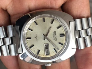 Vintage Seiko 7006-7090 Automatic All original Mens watch white dial Keeps time - Picture 1 of 12