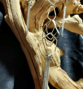 Damen Silberfarbene Abstrakte Halskette Ergänzung Kette Ohrringe - Bild 1 von 5