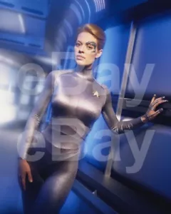 Star Trek Voyager (TV) Jeri Ryan 10x8 Photo - Picture 1 of 1