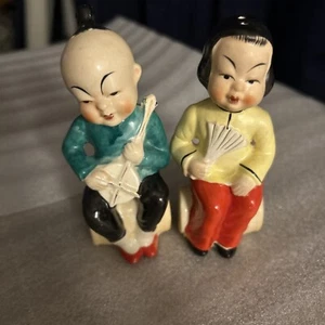 Vintage Asian Chinese Couple Salt Pepper Shaker. Lunar New Year. Unique B11#3 - Picture 1 of 3