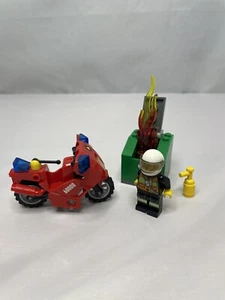 LEGO City Fire Series Set 60000 motocicleta de bomberos con minifigura cty0344 2013 - Imagen 1 de 6