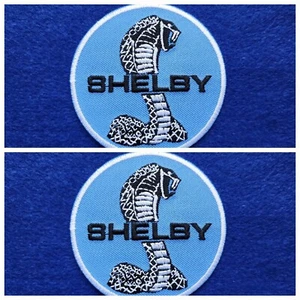 Un par de parches de carreras de autos para coser/planchar insignias:- Shelby (a) - Imagen 1 de 3