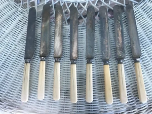 8er SET TISCHMESSER AUS DER BÜRGERKRIEGSZEIT MIT RUNDEN SPITZEN EINE NIETE GRIFFE - Bild 1 von 3