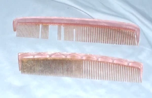 2 Vintage pink Dupont Hair Combs Lido 327 USA - Picture 1 of 2