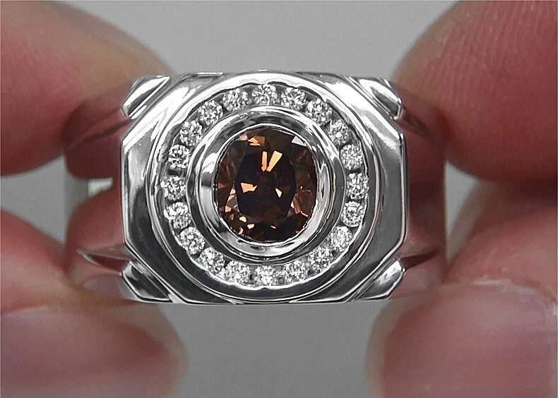 Anillo de diamantes coñac de oro blanco de 14 quilates para hombre 1,9 quilates Foto 1 de 4