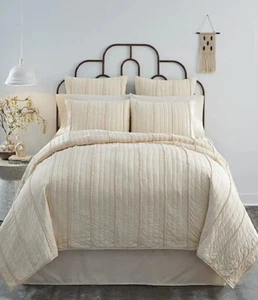 NEW- STUDIO D Bed Skirt Haley Twin Bedskirt - Cotton - Peach - Picture 1 of 4