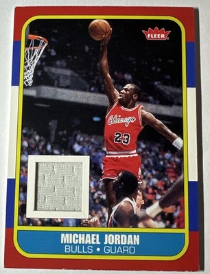 Camiseta Michael Jordan 2007-08 Fleer Game Usada Usada 1986 Novato Reimpresión SP Bulls Foto 1 de 4