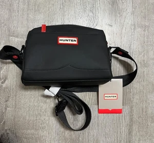Neu mit Etikett Hunter Umhängetasche schwarz Nylon schmal, verstaubar, verstellbar NEU - Bild 1 von 3
