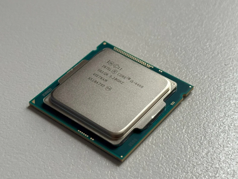 Intel Core i5-4460 Quad Core CPU Processor 3.2GHz Haswell LGA1150 SR1QK - image 1 of 4