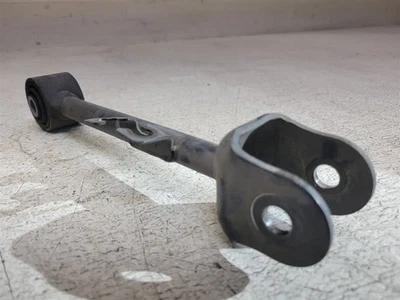 Brazo de control superior derecho pasajero trasero Hyundai Equus 2011-2016 55101-3N000 Foto 1 de 4