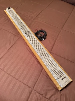 Lionel Big Boy O Gauge - Suporte de exibição feito à mão com rolos / cenário / fiação - Imagem 1 de 4