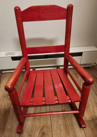 Great Red Vintage Rustic Slat Wood Mini Child’s Rocking Chair Ladder Back Rocker Cover