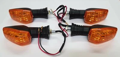 Juego completo de 4 indicadores universales para Triumph Speed Triple 955i (EFI) 1999-2004 Foto 1 de 4