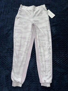 Athleta Pants Women's Brooklyn Camo Lined Jogger Purple Activewear Size 0 NWT - Picture 1 of 13
