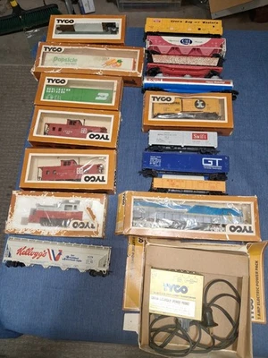 Locomotora y coches Tyco vintage Foto 1 de 4