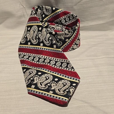 Corbata vintage WEMBLEY Wemlon tela medallón y estampado cachemir roja blanca azul  Foto 1 de 4