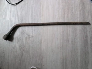 HERRAMIENTA DE HIERRO PARA NEUMÁTICOS DE COLECCIÓN Tuerca Barra de palanca Herramienta 20” Largo 3/4” - Imagen 1 de 4