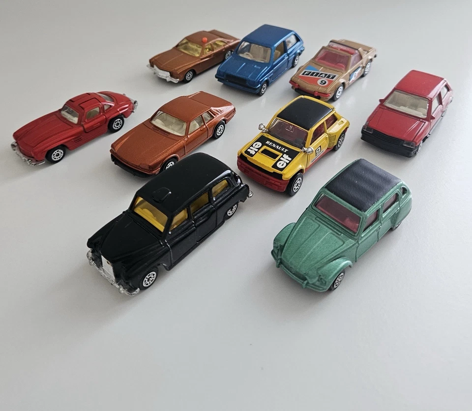 Corgi Model Cars Bundle - 1:64 - 9 Pcs - Immagine 1 di 4