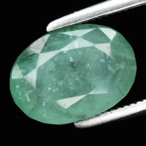 2.12ct 9.5x7mm Oval Green Emerald Gemstone Zambia - Picture 1 of 4