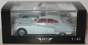 Neo Scale Models 1:43 NEO 43142 1960 RHD 2-Tone Blue Jaguar MK IX