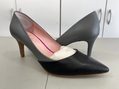 Zapatos de salón SHOES OF PREY de cuero granulado, EE. UU. 7 - negro gris Foto 1 de 4