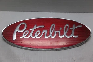Semirremolque Peterbilt vintage 8" rojo y plateado insignia de metal emblema esmaltado ovalado OEM - Imagen 1 de 9