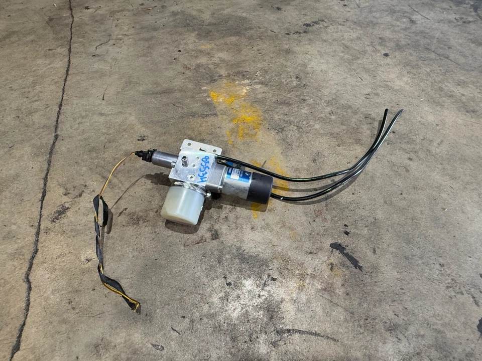 ✅ Bomba elevadora hidráulica original BMW 745i 750i 2002-2008 para maletero OEM 745i 750i OEM 7202865 Foto 1 de 4